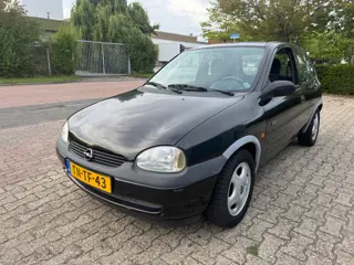 Foto 13 van Opel Corsa 1.6i-16V GSi Optic