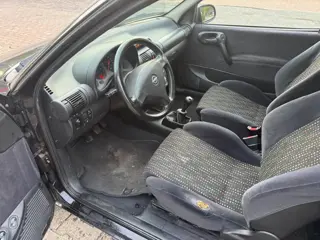 Foto 12 van Opel Corsa 1.6i-16V GSi Optic