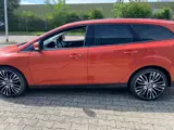 Foto 25 van Ford Focus Wagon 1.6 TI-VCT Titanium WATERSCHADE!!!