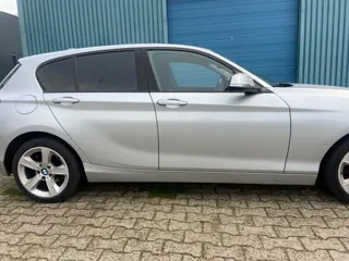 Foto 19 van BMW 1-serie 116d High Executive