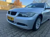 Foto 21 van BMW 3-serie Touring 320i High Executive