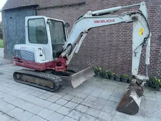 Takeuchi TB 235 (bj 2014)