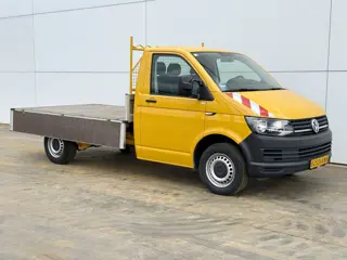 Foto 16 van Volkswagen Transporter T6 150PK Open Laadbak Cruise Control Airco 2.2T Trekhaak Pritische Pickup Ope