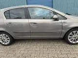 Foto 29 van Opel Corsa 1.2-16V '111' Edition