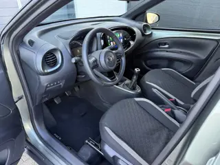 Foto 19 van Toyota Aygo X 1.0 VVT-i MT Pulse|Fabrieksgarantie|Camera|Stoelverwaming|Carplay