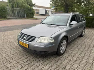 Volkswagen Passat Variant 2.3 V5 Athene Sport