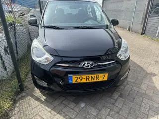 Foto 18 van Hyundai I10 1.1 i-Drive Cool MOTORSCHADE111