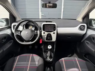 Foto 12 van Peugeot 108 1.2 Puretech Allure|Nieuwe distributie|Camera|Bluetooth|Allseason
