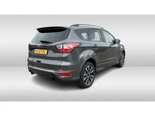 Foto 14 van Ford Kuga 1.5 EcoBoost ST Line 182pk / Camera / CarPlay / Keyless / 18'' / Stoel+Stuurverwarming / D