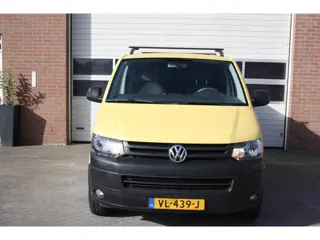 Foto 20 van Volkswagen Transporter 2.0 TDI L1H1.airco.5 zitplaatsen.1 vw dealer onderh.navigatie.cruise control.
