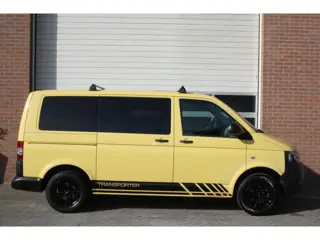 Foto 14 van Volkswagen Transporter 2.0 TDI L1H1.airco.5 zitplaatsen.1 vw dealer onderh.navigatie.cruise control.