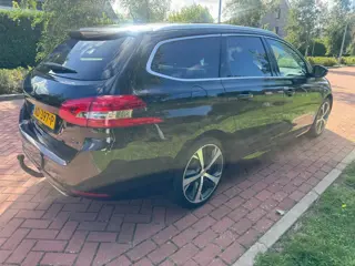 Foto 16 van Peugeot 308 SW 1.2 PureTech GT-line 53.000 KM