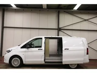 Foto 17 van Mercedes-Benz Vito 116 CDI Lang AUTOMAAT Airco dubbele schuifdeur Mercedes-Benz Vito 116 CDI Lang ai