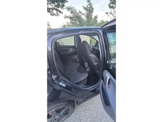 Foto 11 van Toyota Aygo 1.0-12V BJ2010/5DRS/AIRCO/APK 9-2027
