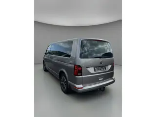 Foto 16 van Volkswagen Transporter 2.0 TDI L2H1 30 DC Caravelle Virtual, Adaptieve Cruise, Camera, 2 x Electrisc