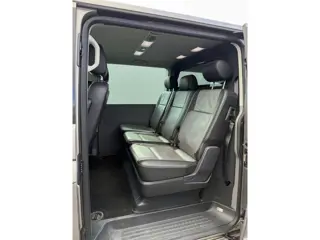 Foto 12 van Volkswagen Transporter 2.0 TDI L2H1 30 DC Caravelle Virtual, Adaptieve Cruise, Camera, 2 x Electrisc