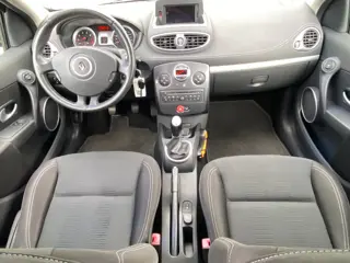 Foto 13 van Renault Clio Estate 1.2 TCE 20th Anniversary AIRCO NAVI