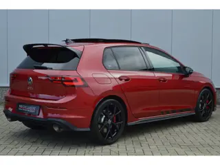 Foto 20 van Volkswagen Golf 8 2.0 TSI GTI Clubsport Akrapovic 300pk DSG7 2023