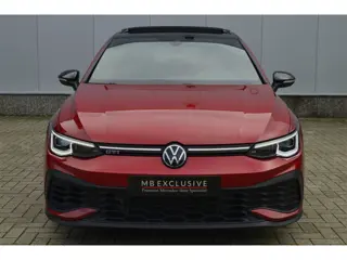 Foto 17 van Volkswagen Golf 8 2.0 TSI GTI Clubsport Akrapovic 300pk DSG7 2023