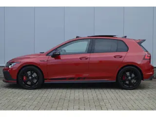 Foto 14 van Volkswagen Golf 8 2.0 TSI GTI Clubsport Akrapovic 300pk DSG7 2023