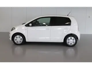 Foto 13 van Volkswagen Up! Volkswagen up! Move up | Airco 2015| € 7.450 rijklaar.