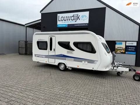 HOBBY La Vita 455 UF '10 (Mover, Vastbed 205cm)