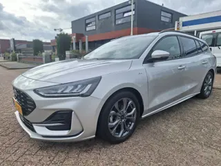 Foto 13 van Ford FOCUS Wagon 1.0 EcoBoost Hybrid ST Line (bj 2024)