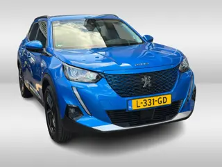Foto 17 van Peugeot e-2008 EV Allure Pack 50 kWh / SoH 91 % / Camera / Keyless / CarPlay / Half Leder / 17'' / S