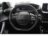 Foto 21 van Peugeot e-2008 EV Allure Pack 50 kWh / SoH 91 % / Camera / Keyless / CarPlay / Half Leder / 17'' / S