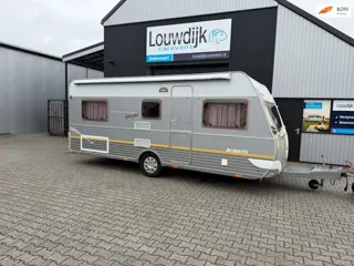 Foto 11 van DETHLEFFS Camper 510 V ’06 (Enkele Bedden, Rondzit)