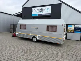 Foto 19 van DETHLEFFS Camper 510 V ’06 (Enkele Bedden, Rondzit)
