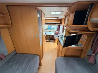 Foto 16 van DETHLEFFS Camper 510 V ’06 (Enkele Bedden, Rondzit)