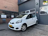 Foto 21 van Toyota Aygo 1.0-12V Now