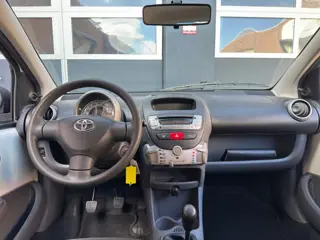 Foto 17 van Toyota Aygo 1.0-12V Now