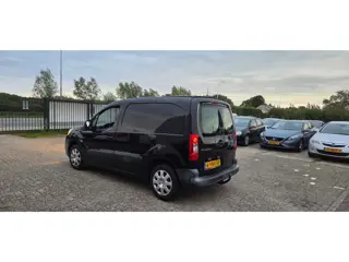 Foto 18 van Peugeot Partner 120 1.6 HDI L1 XT Profit + Airco Nap