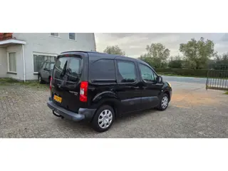 Foto 16 van Peugeot Partner 120 1.6 HDI L1 XT Profit + Airco Nap