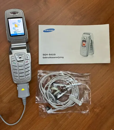 Samsung SGH-S410i