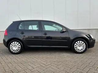 Foto 14 van Volkswagen Golf 1.4 TSI Optive 5 deur NL auto.....