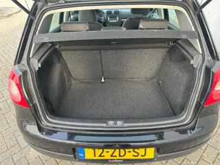 Foto 16 van Volkswagen Golf 1.4 TSI Optive 5 deur NL auto.....