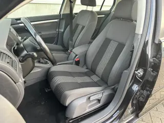 Foto 17 van Volkswagen Golf 1.4 TSI Optive 5 deur NL auto.....