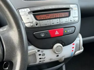 Foto 11 van Toyota Aygo 1.0-12V Cool Airco|APK 06-2027|Zuinig|NAP