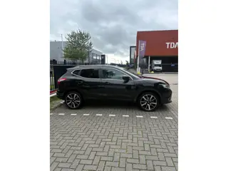 Foto 16 van Nissan Qashqai 1.6 Tekna 360 Cam - Pano - Leder