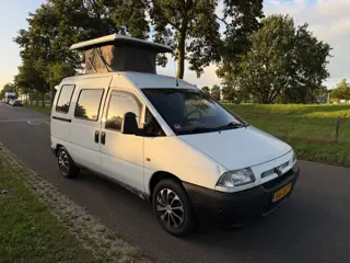 Foto 16 van Peugeot EXPERT Camper Lage Wegenbelasting