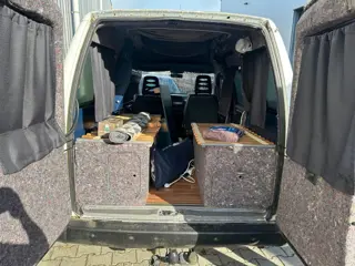 Foto 13 van Peugeot EXPERT Camper Lage Wegenbelasting