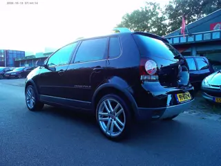 Foto 18 van Volkswagen Polo 1.4-16V Cross(Automaat+NAVI )
