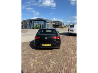 Foto 12 van Volkswagen Golf 1.6 TDI Highline