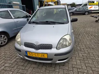 Toyota Yaris 1.3 VVT-i Terra rijdt prima