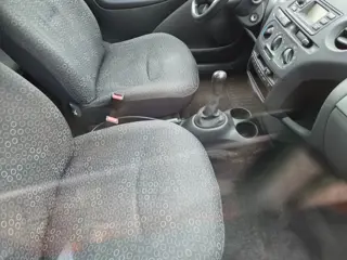 Foto 17 van Toyota Yaris 1.3 VVT-i Terra rijdt prima