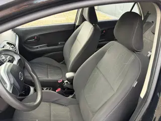 Foto 18 van Kia Picanto 1.0 CVVT Comfort Pack/ Airco/ E.ramen/APK!