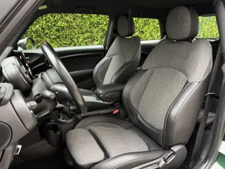 Foto 14 van MINI 3-deurs Cooper 1.5 136pk Business-Pack l AIRCO l FULL-LED l NAVI l PDC l SPORT-STOELEN l 96.000